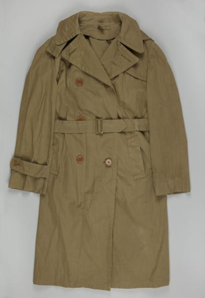 US) Overcoat, Field, Officer's - Trench coat d'officier américain ayant  appartenu à Madeleine Collomb | Paris Musées