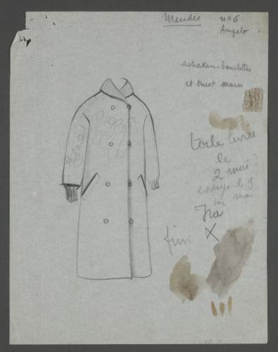 Manteau en astrakan avec col et poignets en tricot, double boutonnage et  poches raglan, pour la maison Mendès | Paris Musées